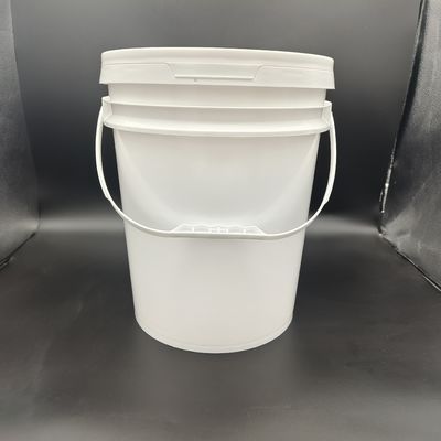 Huishoudelijk PP-plasticemmer Warmtebestendige PP-gebruiksemmer met deksel