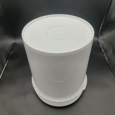 Landbouw PP materiaal 25 liter plastic emmer met deksel stapelbaar