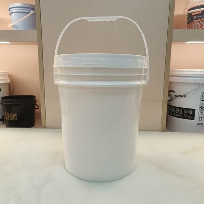 Leakproof 5 Quart Plastic Paint Bucket Frost Resistant