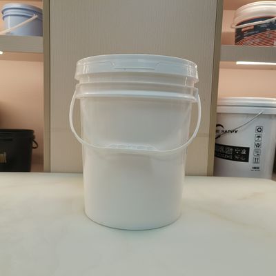Leakproof 5 Quart Plastic Paint Bucket Frost Resistant