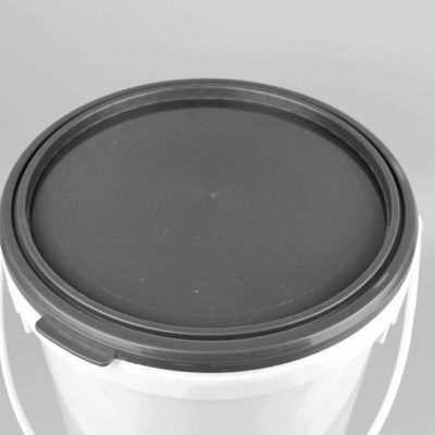 PP-materiaal Witte Food Grade Buckets Leakproof Airproof Bucket met deksel