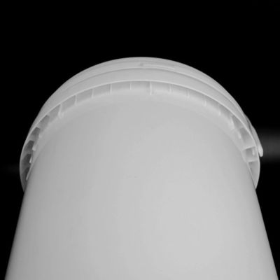 Corrosiebestendige plastic emmer van 20 liter voor de opslag van meststoffen